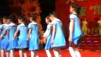 幼儿礼仪舞蹈视频,萌动童心的优雅演绎